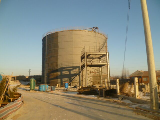 一萬(wàn)五千立方粉煤灰?guī)?></a></td>
                        </tr>
                      <tr>
                        <td height=